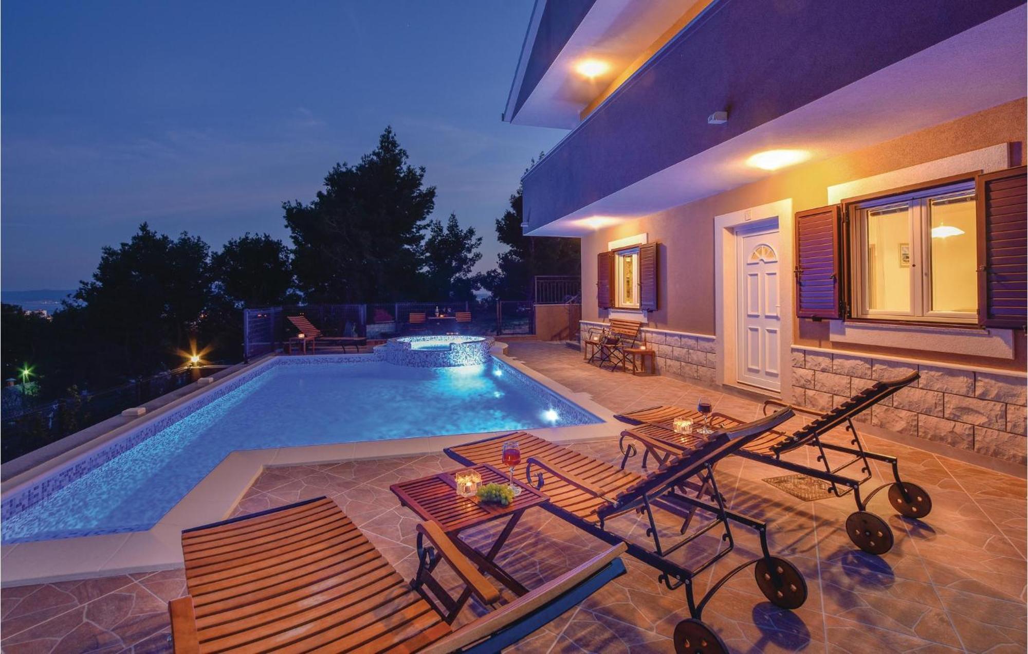 Lovely Home In Split With Jacuzzi Exteriör bild