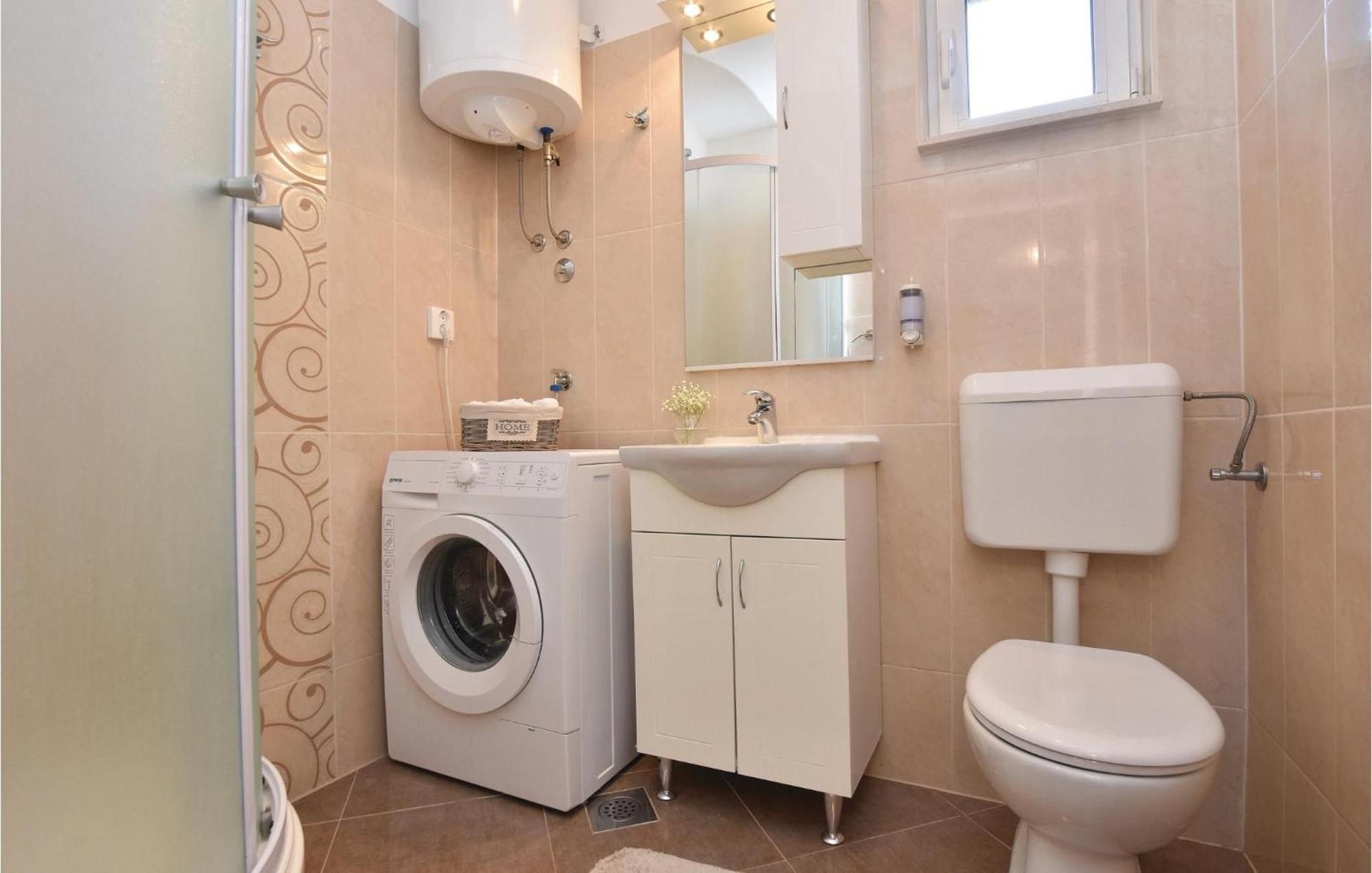 Lovely Home In Split With Jacuzzi Exteriör bild